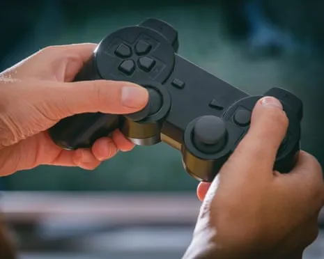 Why Do Certain Players Reverse Their Controls? Researchers Now Have Answers, And They Are Different From You Think