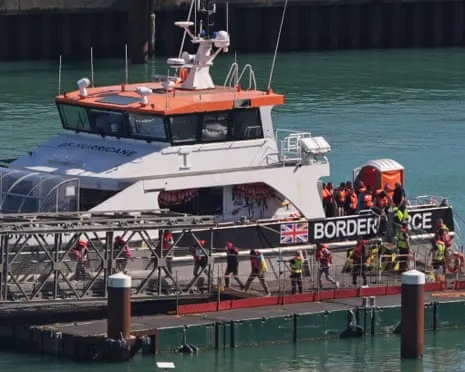 British Government Affirm Migrant Returns Agreement with France Will Proceed Despite Court Injunction