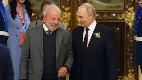 The Brazilian President Luiz Inácio Lula da Silva Says He Has No Connection With Former US President Trump
