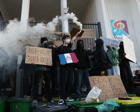 Recently Appointed France's Prime Minister Under Intense Pressure as Nationwide Protests Disrupt Education and Transportation
