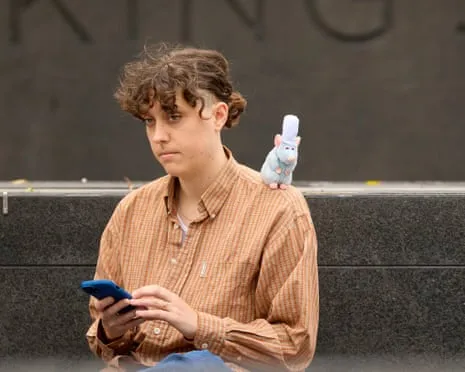 Folks give me a wide berth’: My strange week of wearing shoulder toys
